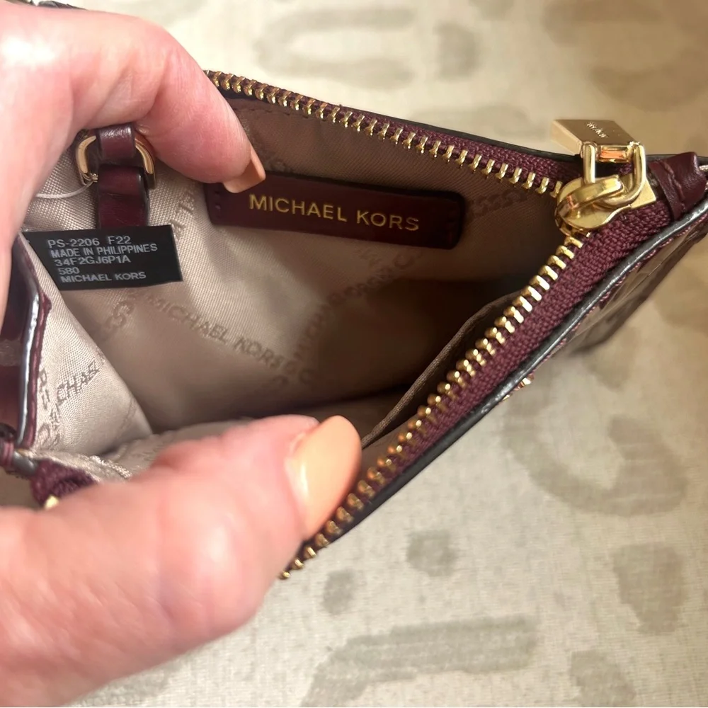 Michael Kors compact patent